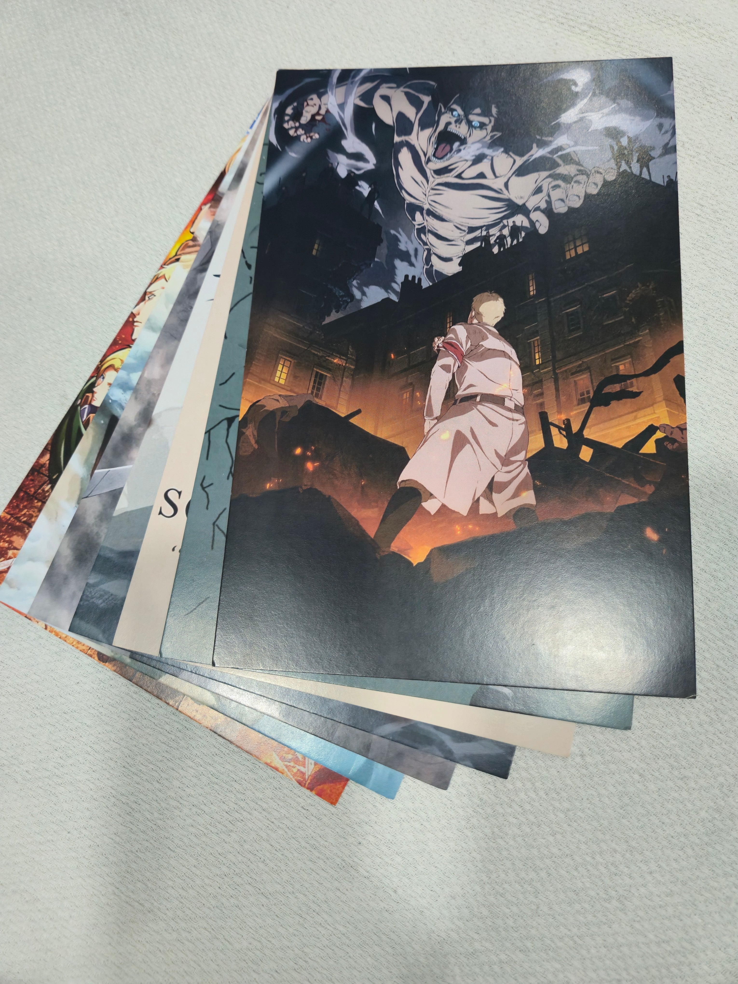 Attack on Titan – 12-Piece Mini Poster Pack