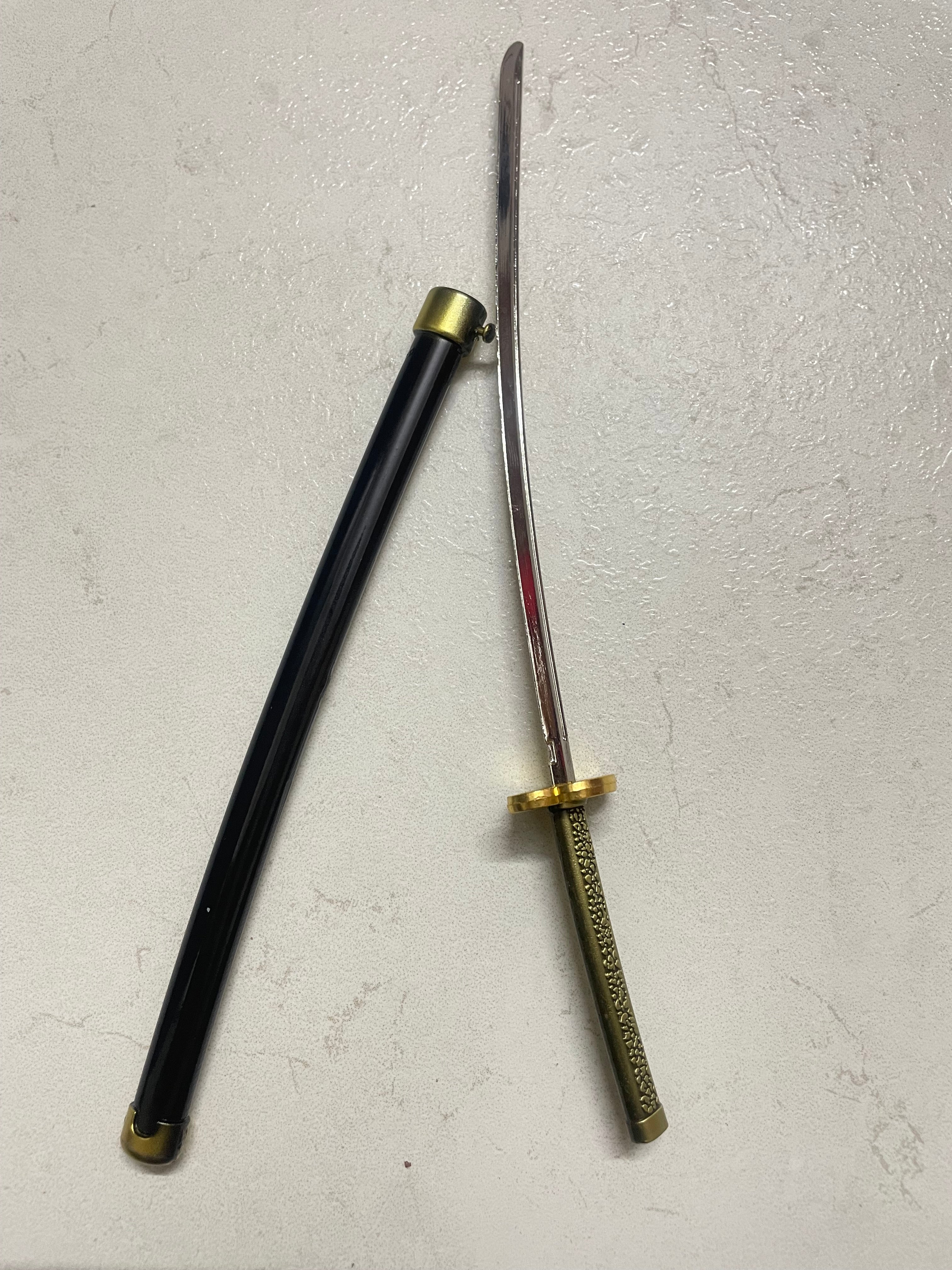 Large button katana keychain