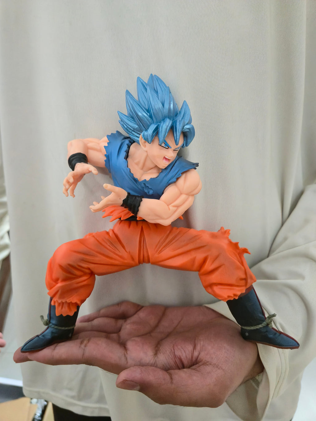Goku super saiyan blue Figurine