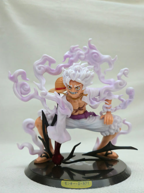 Future King of the Pirates Gear 5 Luffy