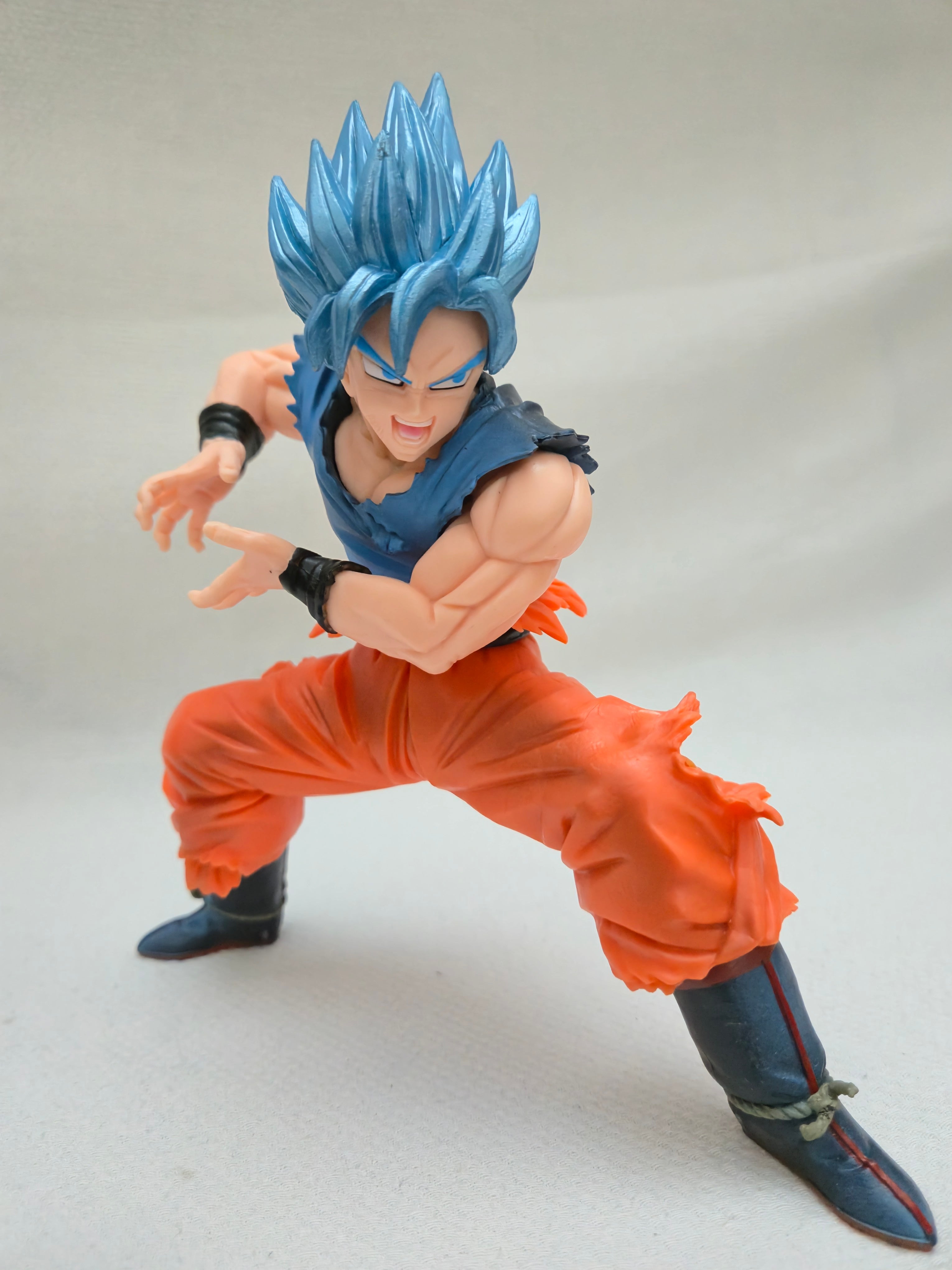 Goku super saiyan blue Figurine